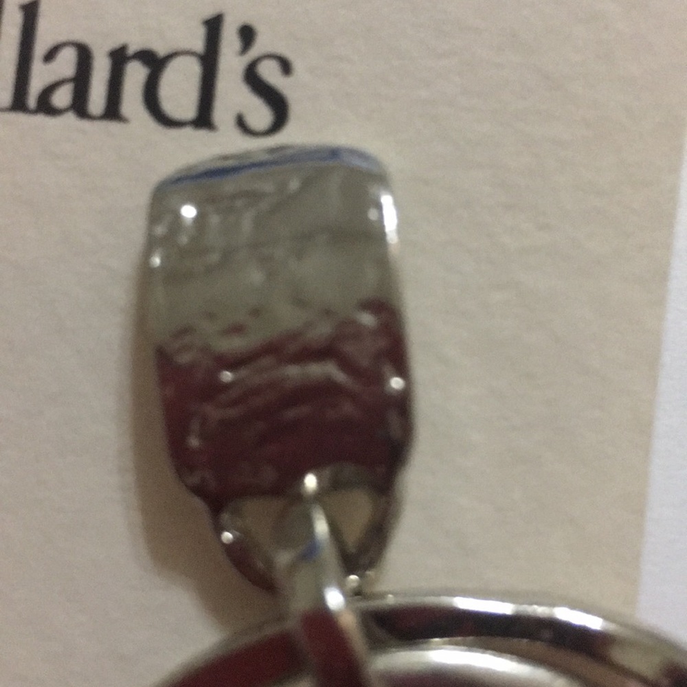 Dillard's sensitive skin hoop earrings - Picture 3 of 4